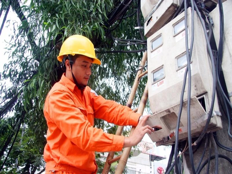 EVN chính thức lên tiếng chuyện kinh doanh lỗ lãi ảnh 1