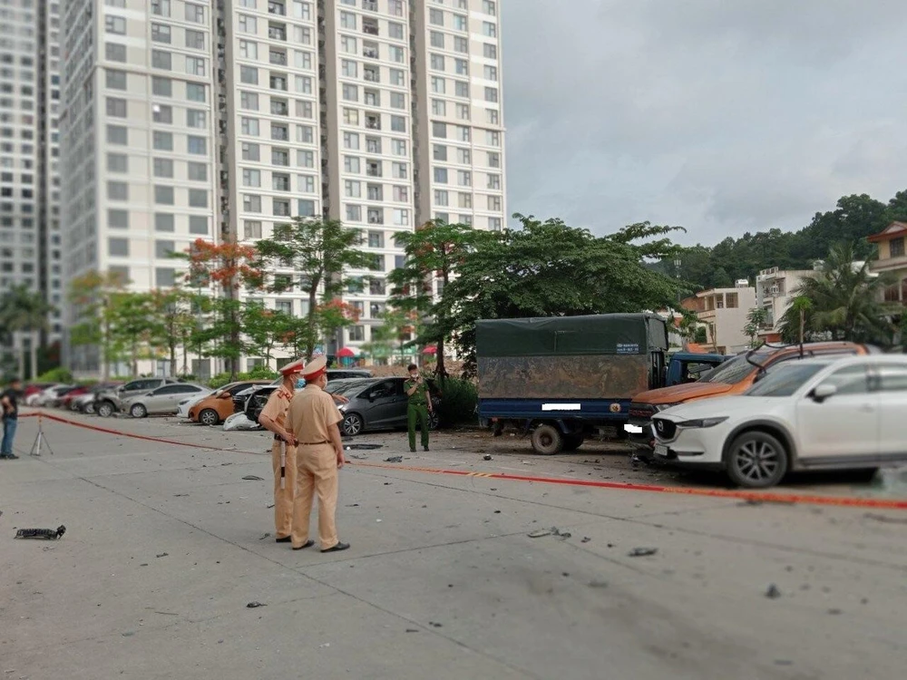 Công an thành phố Hạ Long đã có mặt tại hiện trường để điều tra vụ việc. Ảnh: CTV