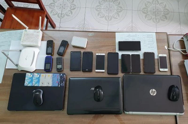 Công an tỉnh Hưng Yên thu giữ tang vật của vụ án. Ảnh: CACC