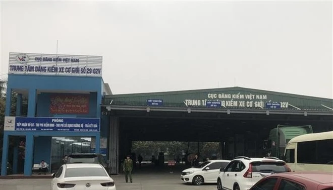 Hà Nội: Công an tìm người liên quan đến vụ nhận hối lộ tại trung tâm đăng kiểm