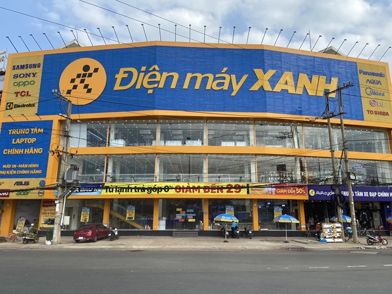 sieu-thi-dien-may-xanh-khu-pho-phu-thanh-tan-phu-1.jpg