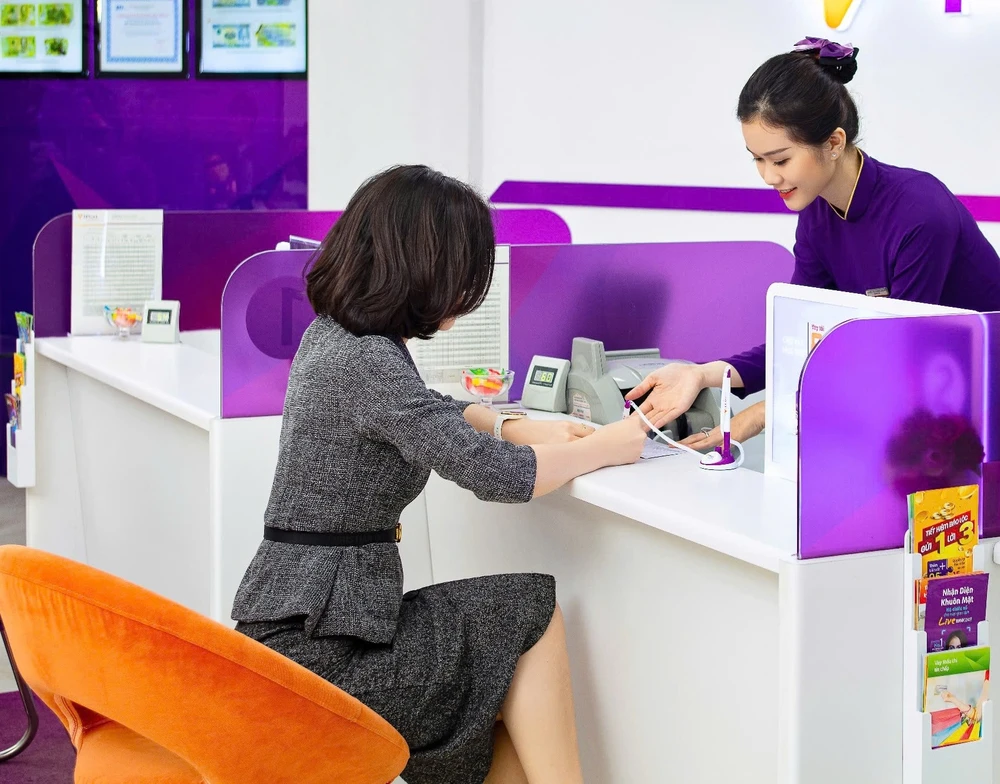 lãi suất tiền gửi ngân hàng.jpg