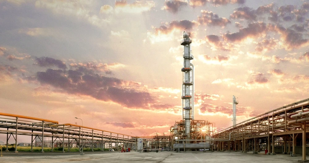 1. bieu tuong nang luong mien Tay.jpg