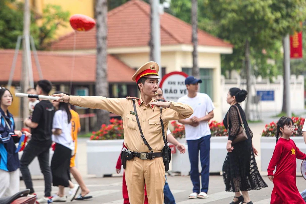 Hà Nội cấm đường từ 11 giờ ngày 21-8 phục vụ Tổng hợp luyện lần 1