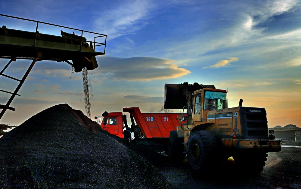 373-hoang hon tren cang - tiendungphuthanhgrup@gmail.com.jpg