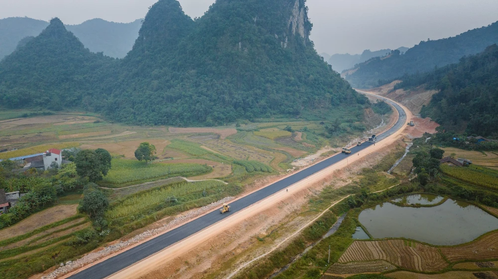 cao toc dong dang tra linh.jpg