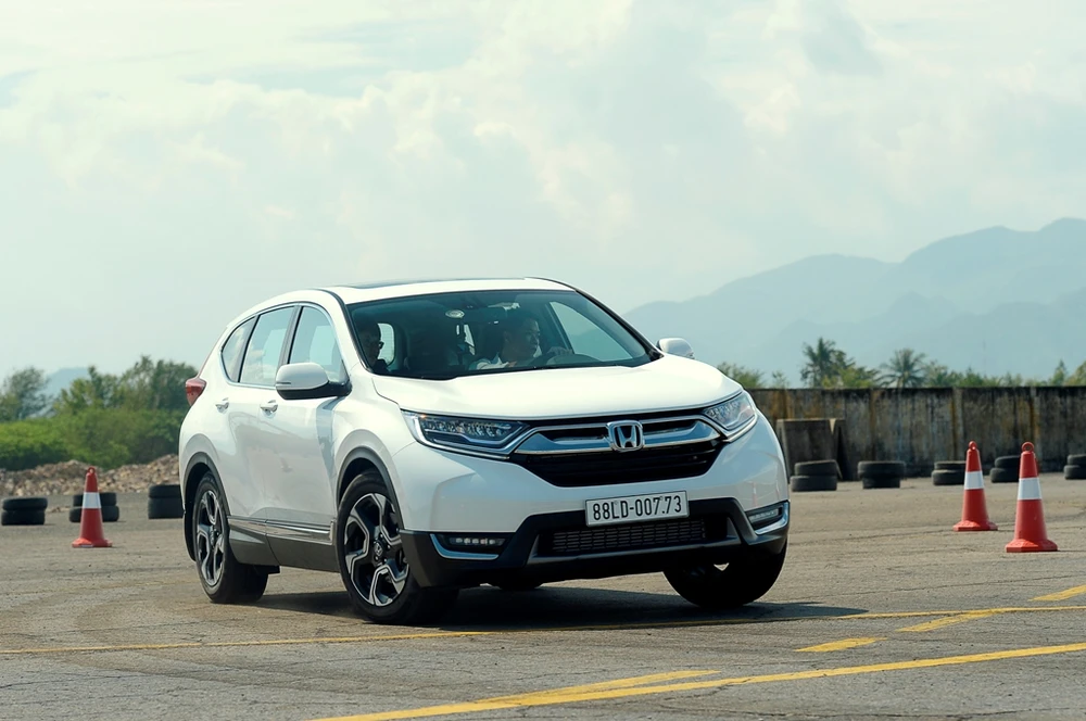 Công bố giá Honda CR-V 7 chỗ: 1,136 tỉ đồng ảnh 2