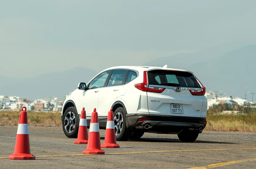 Công bố giá Honda CR-V 7 chỗ: 1,136 tỉ đồng ảnh 3