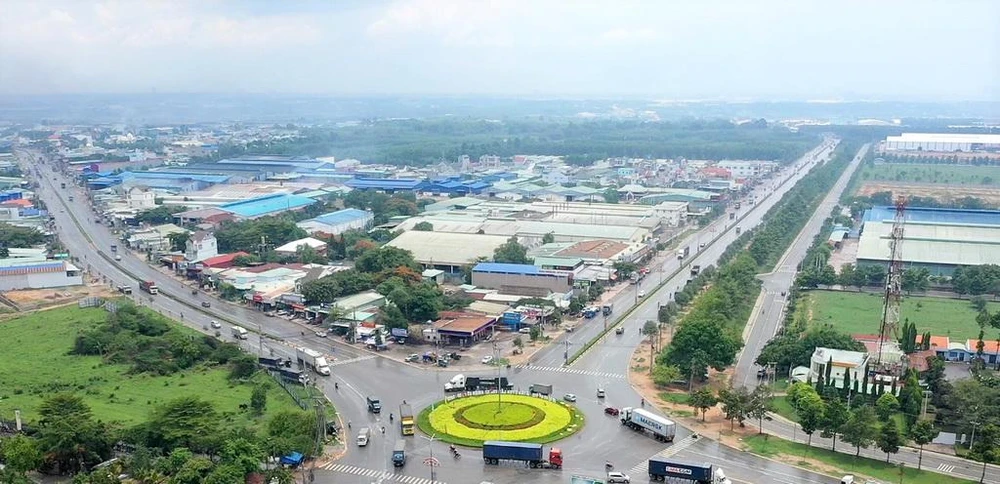 Các KCN lớn trải rộng trên địa bàn Phú Giáo kéo theo sự phát triển của các đô thị