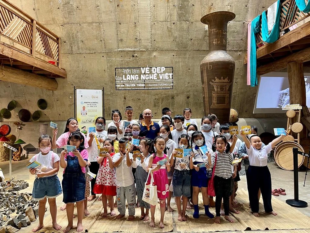 Các em tham gia chương trình Phòng chống đuối nước tại Bảo tàng Thế giới Cà phê