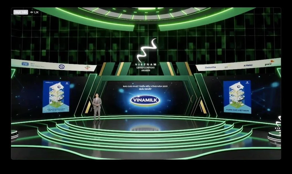 Vinamilk được trao giải Nhất về Báo cáo Phát triển bền vững – Chương trình bình chọn Doanh nghiệp niêm yết 2021