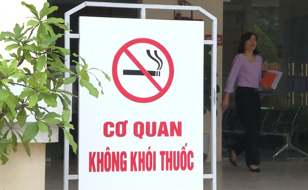 Mục tiêu xây dựng "môi trường không khói" cần sự kết hợp của nhiều giải pháp