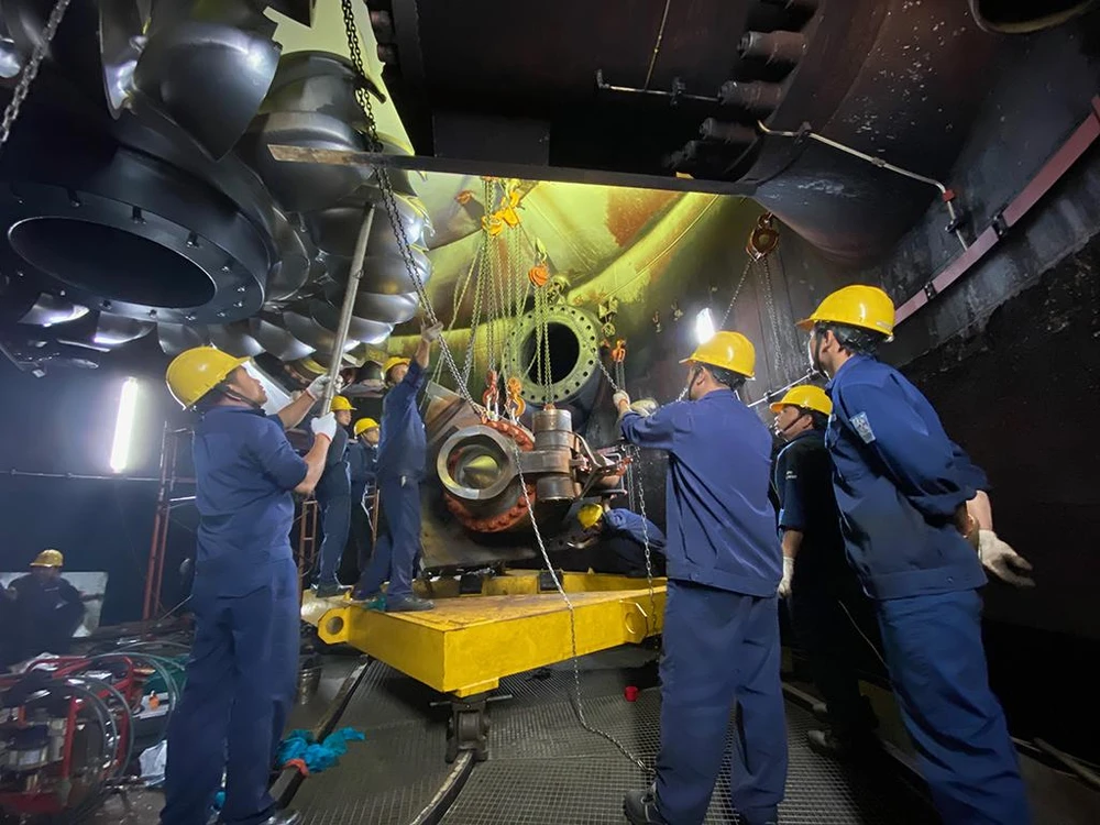 Thay kim phun trong dự án đại tu tổ máy H2 năm 2021