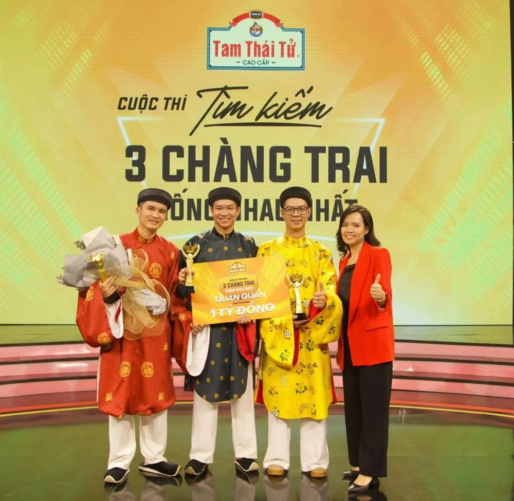 Đội thi “Ba chàng trai đến từ tương lai” chiến thắng giải thưởng 1 tỷ đồng. Đội thi “Ba chàng trai đến từ tương lai” chiến thắng giải thưởng 1 tỷ đồng.