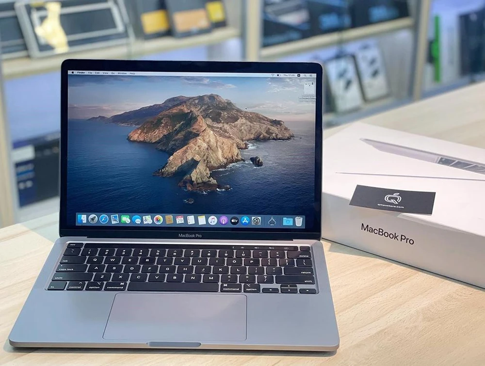 Chào bán MacBook cũ trên các diễn đàn công nghệ hay mạng xã hội sẽ giúp bạn nhanh chóng tìm được người mua thích hợp