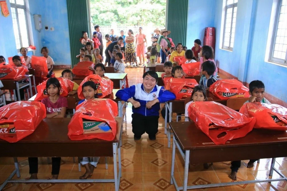 Trương Chấn Sang hiện đang tham gia giảng dạy tại Trung tâm Hoạt động thanh niên tỉnh Bình Dương