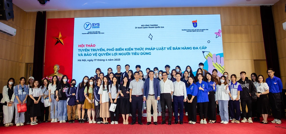 Chuỗi hội thảo thu hút hàng nghìn sinh viên các trường đại học tham dự.