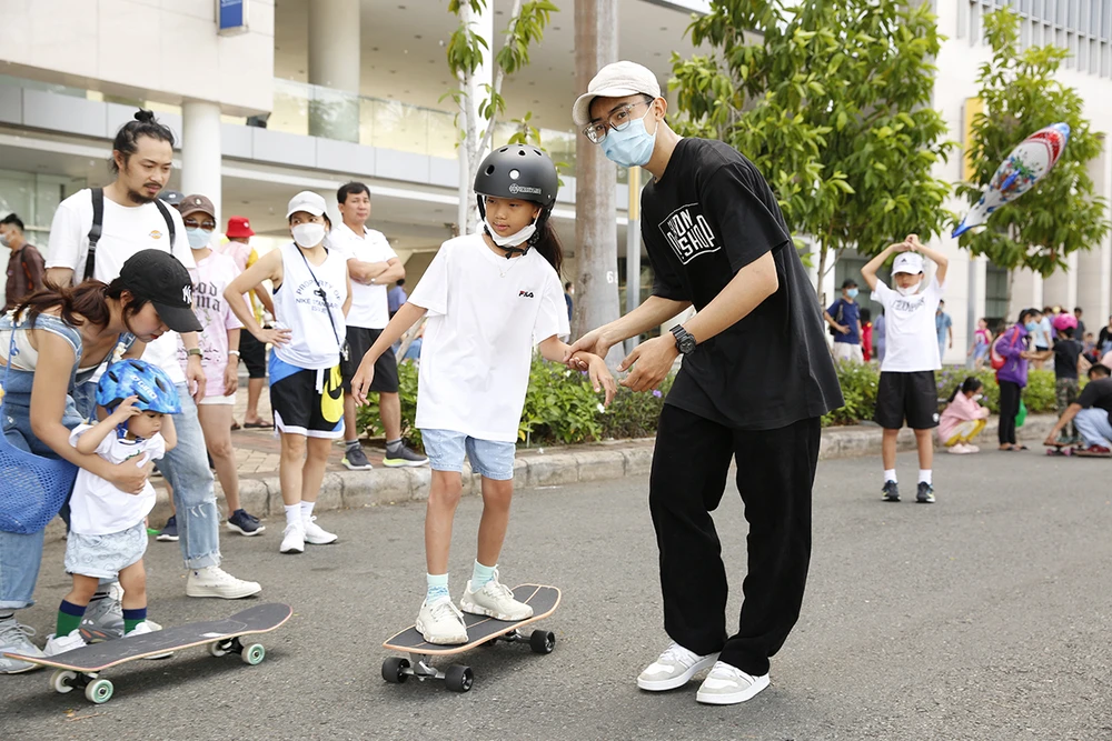 Trò chơi trượt patin.