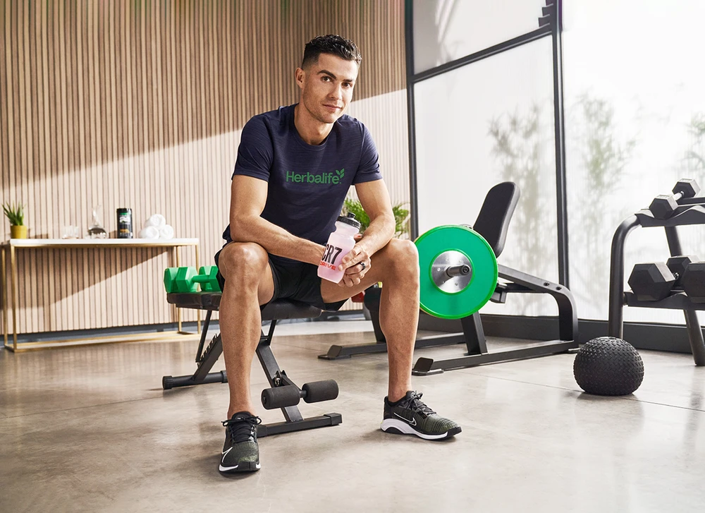 Danh thủ Cristiano Ronaldo, đại sứ thương hiệu của Herbalife toàn cầu.
