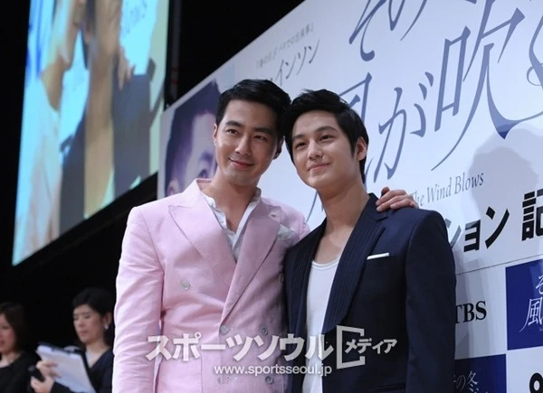 6 cặp đôi 'đồng giới' được yêu thích nhất màn ảnh Hàn 2013 ảnh 8 6 cặp đôi 'đồng giới' được yêu thích nhất màn ảnh Hàn 2013 ảnh 8