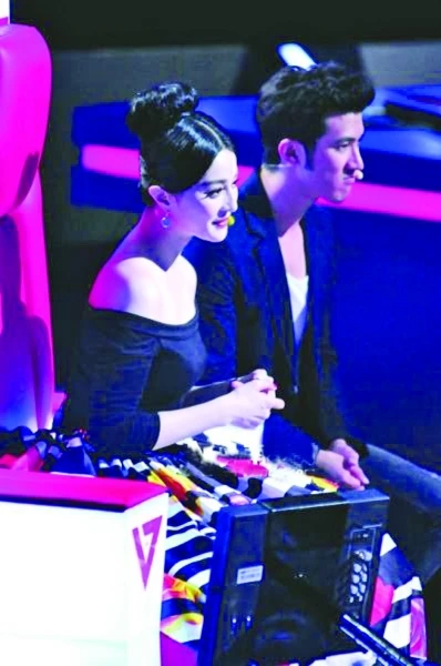 Rộ nghi án Phạm Băng Băng yêu phi công trẻ Lý Trị Đình ảnh 6