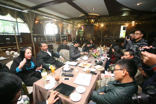 “Kiều nữ Hải Dương” khóc nức nở khi gặp mặt báo chí ảnh 3