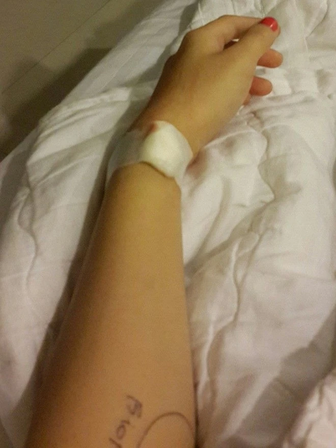 DJ Oxy gặp tai nạn trong quá trình chụp ảnh.