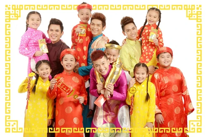 Chính vì thế trong hơn 1 năm nay, từng thành viên được tạo điều kiện phát huy sở trường của mình như đóng phim, làm MC, biên tập chương trình … Hai thành viên được mời tham gia đóng phim điện ảnh lẫn truyền hình, các thành viên cũng có cơ hội thể hiện hình ảnh solo như Sơn Ngọc Minh kết hợp cùng Miu Lê hay Hoàng Châu, Ngọc Khanh có dịp kết đôi cùng Ái Phương hay Chí Thiện …