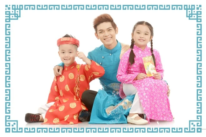 V.Music cũng nhận được những hợp đồng quảng cáo lớn cùng 13 giải thưởng âm nhạc. Cũng chính vì lý do này mà năm nay, nhóm đã xin rút tên khỏi tất cả các giải thưởng để chuẩn bị cho sự dừng lại.