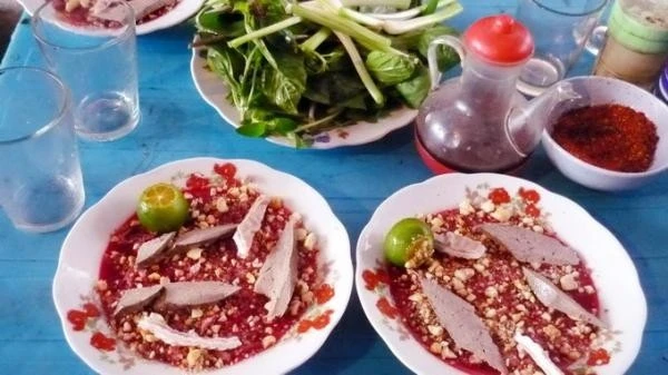 Không có khái niệm lợn "sạch, bẩn" trong việc nhiễm bệnh liên cầu lợn. (ảnh: Tuổi Trẻ)
