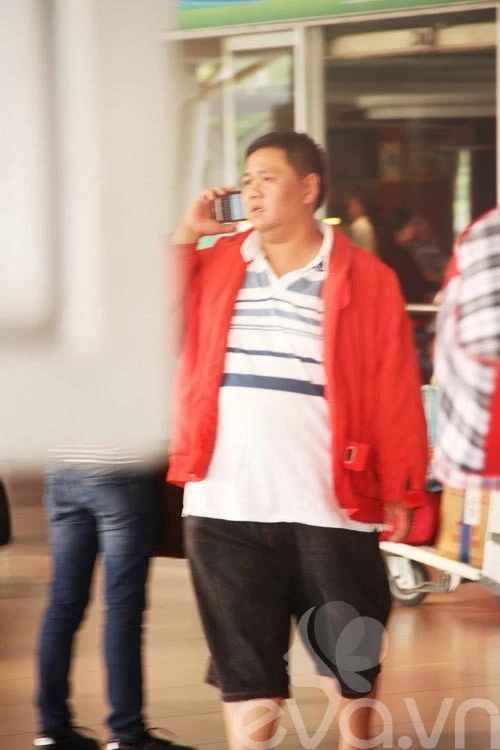 Khi biết có nhiều người cùng lên tiếng "tố" mình, Minh Béo cũng đã trả lời phỏng vấn báo chí thay vì lẩn tránh đối diện với tin đồn.