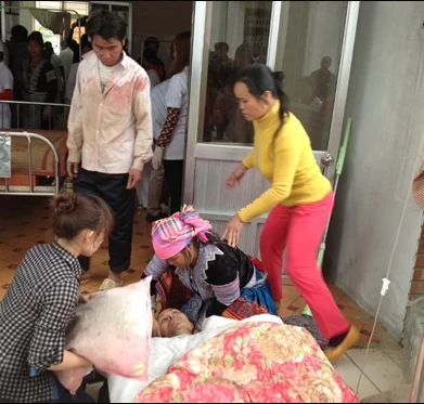 Nạn nhân nhanh chóng được đưa đi cấp cứu