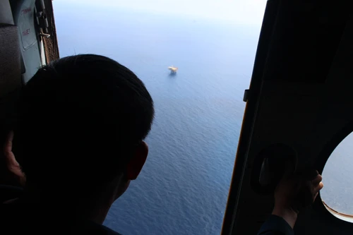 Trực thăng cứu hộ Mi 171 xác định không có vết dầu loang ảnh 3