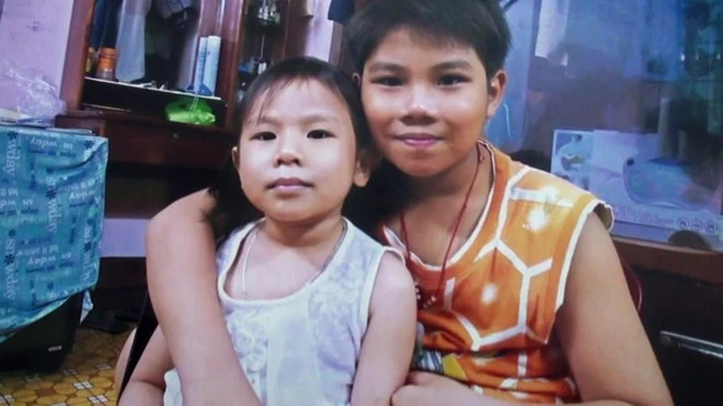 Cháu Hoàng Tiến Dũng và Hoàng Nguyễn Phương Linh.