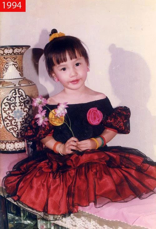 Khi mới tròn 3 tuổi,Diễm Myđã chứng tỏ mình đáng yêu và điệu đà ngay từ nhỏ.