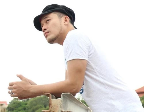 Và hình ảnh Khánh Bình ngoài đời. Và hình ảnh Khánh Bình ngoài đời.