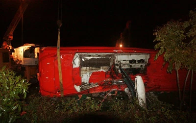 Hiện trường vụ lật xe (Ảnh: Báo Quân đội nhân dân)