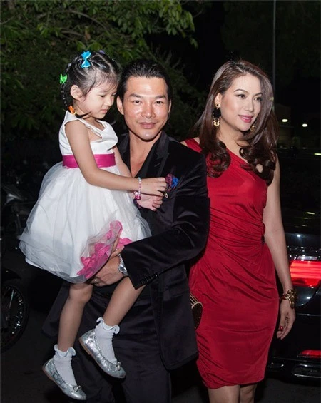 Không còn bên nhau nhưng Trần Bảo Sơn và Trương Ngọc Ánh đều muốn làm những điều tốt nhất cho con gái.