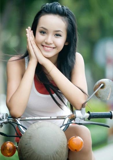 Hotgirl, gương mặt đẹp, Tâm Tít, Midu, Lê Hoàng Bảo Trân, Andrea