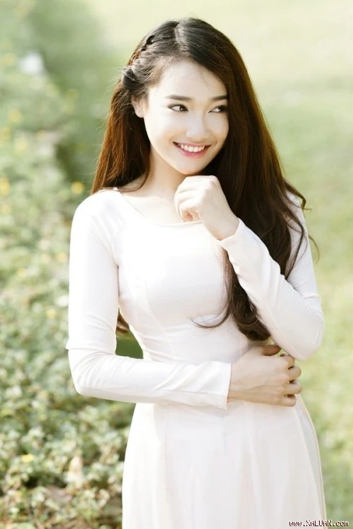 Cô cũng được báo chí Hàn khen ngợi khi tham gia bộ phim Hàn Quốc 12 năm gặp lại.