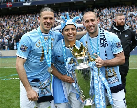 Bộ ba cầu thủ người Argentina của Man City, Demichelis, Aguero và Zabaleta