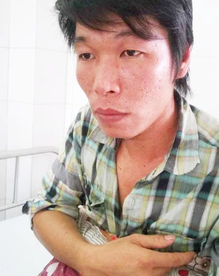 Nguyễn Chí Khảm đang điều trị tại bệnh viện.