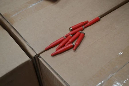 Bắt vụ vận chuyển vũ khí, máy phá sóng tại Tân Sơn Nhất