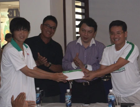 U19 Việt Nam rời TPHCM, sang Nhật Bản tập huấn