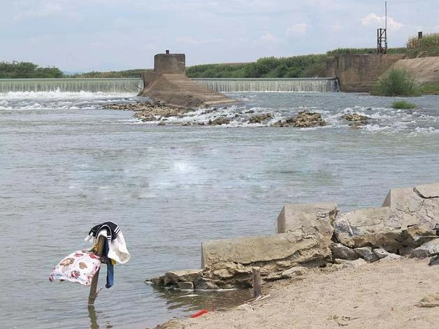 Hiện trường nơi Oanh bị nước cuốn trôi.