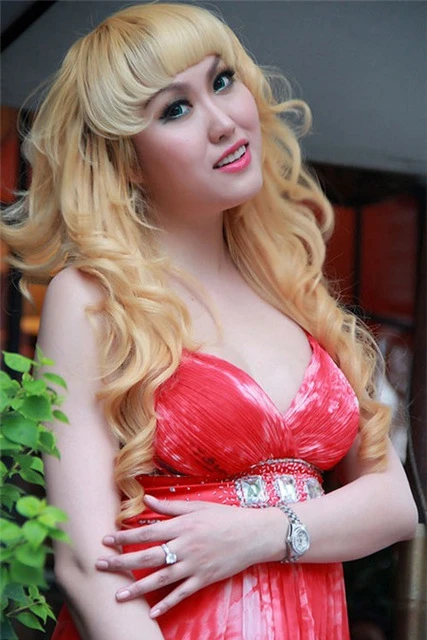 phi-thanh-van-so-sanh-toi-voi-ngoc-trinh