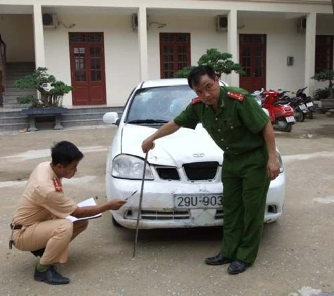 Sau khi gây tai nan, Định đã chủ động sơn đổi màu xe nhằm trốn trách trách nhiệm.