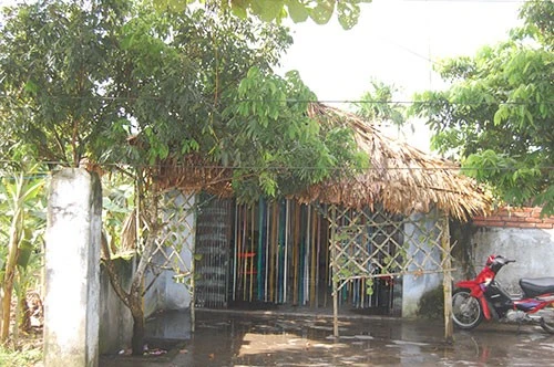 Quán cà phê trá hình nơi kinh doanh mại dâm vườn.