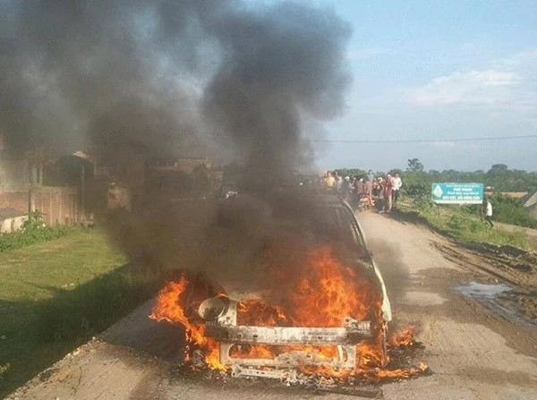 Hình ảnh hiện trường vụ cháy do người dân ghi lại.