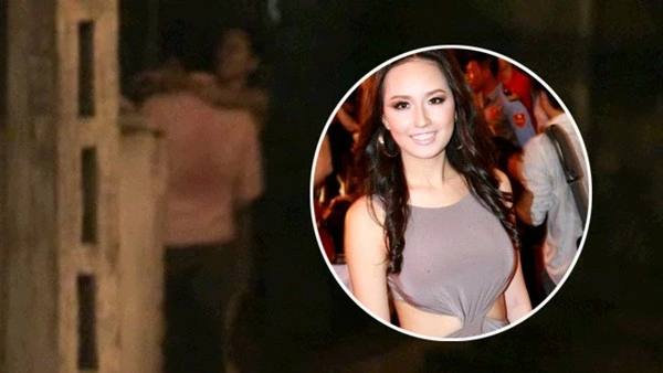 Mai Phương Thúy bị ghi lại cảnh tình cảm với Benny Ng tại khu vực ngõ nhà cô.